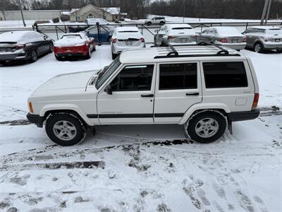 2001 Jeep Cherokee Sport  4X4 - Photo 8 - Flushing, MI 48433