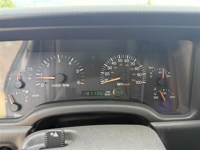 2001 Jeep Cherokee Sport 4X4 - Photo 13 - Flushing, MI 48433