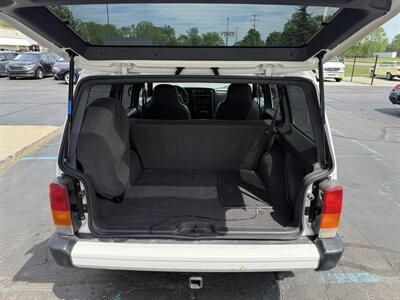 2001 Jeep Cherokee Sport 4X4 - Photo 30 - Flushing, MI 48433