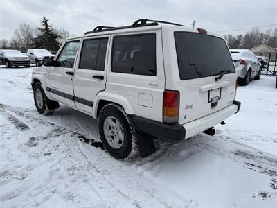 2001 Jeep Cherokee Sport  4X4 - Photo 5 - Flushing, MI 48433