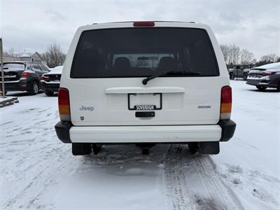 2001 Jeep Cherokee Sport  4X4 - Photo 6 - Flushing, MI 48433