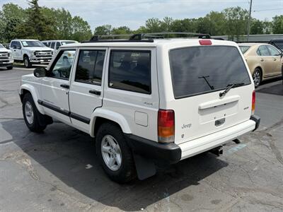 2001 Jeep Cherokee Sport 4X4 - Photo 5 - Flushing, MI 48433