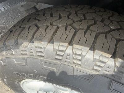 2001 Jeep Cherokee Sport 4X4 - Photo 34 - Flushing, MI 48433