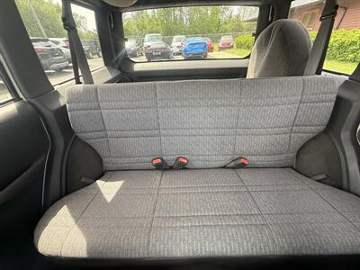 2001 Jeep Cherokee Sport 4X4 - Photo 15 - Flushing, MI 48433