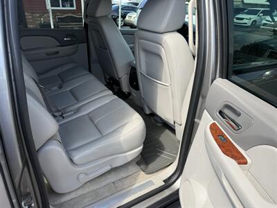 2007 Chevrolet Suburban 2500 LT 4WD - Photo 69 - Flushing, MI 48433