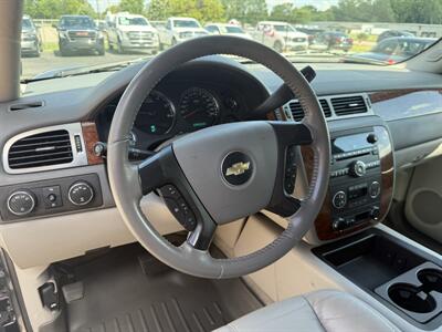 2007 Chevrolet Suburban 2500 LT 4WD - Photo 54 - Flushing, MI 48433