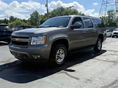 2007 Chevrolet Suburban 2500 LT 4WD - Photo 3 - Flushing, MI 48433