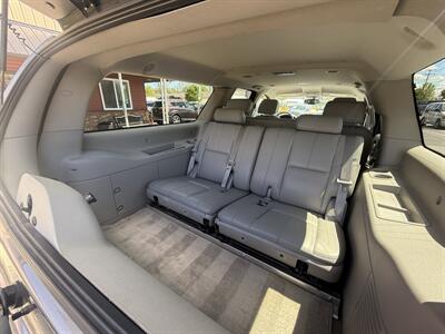 2007 Chevrolet Suburban 2500 LT 4WD - Photo 22 - Flushing, MI 48433