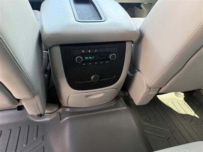 2007 Chevrolet Suburban 2500 LT 4WD - Photo 57 - Flushing, MI 48433
