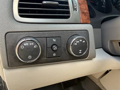 2007 Chevrolet Suburban 2500 LT 4WD - Photo 55 - Flushing, MI 48433