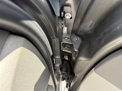 2007 Chevrolet Suburban 2500 LT 4WD - Photo 36 - Flushing, MI 48433