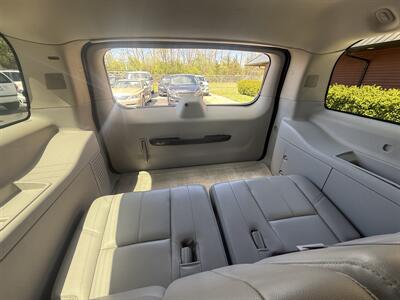 2007 Chevrolet Suburban 2500 LT 4WD - Photo 20 - Flushing, MI 48433