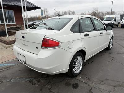 2009 Ford Focus SE   - Photo 5 - Flushing, MI 48433