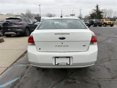 2009 Ford Focus SE   - Photo 6 - Flushing, MI 48433