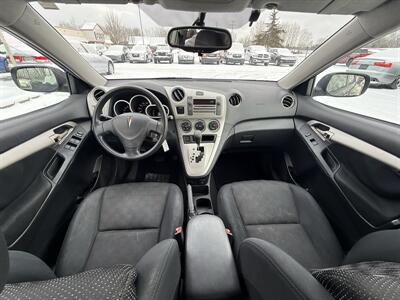 2010 Pontiac Vibe 2.4L - Photo 17 - Flushing, MI 48433