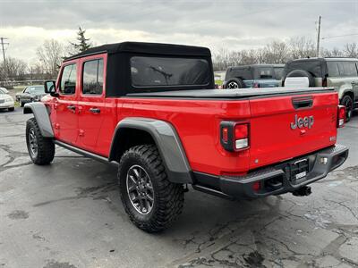 2020 Jeep Gladiator Overland 6-SPEED  4X4 - Photo 7 - Flushing, MI 48433