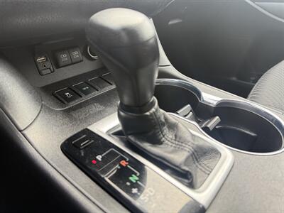 2018 Toyota Highlander LE   - Photo 25 - Flushing, MI 48433