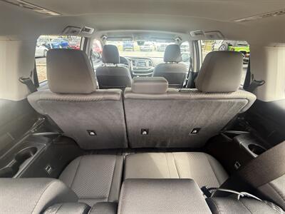 2018 Toyota Highlander LE   - Photo 12 - Flushing, MI 48433
