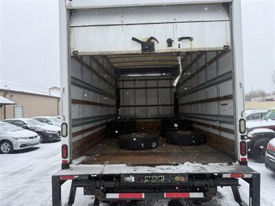2016 Ford F-450 Super Duty 6.8L V10  16' x 8' x 8' Box Truck - Photo 9 - Flushing, MI 48433