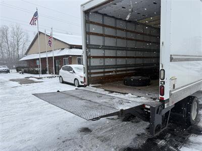 2016 Ford F-450 Super Duty 6.8L V10  16' x 8' x 8' Box Truck - Photo 22 - Flushing, MI 48433