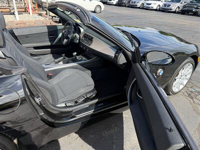 2008 BMW Z4 3.0i Roadster  6-Speed Manual - Photo 36 - Flushing, MI 48433
