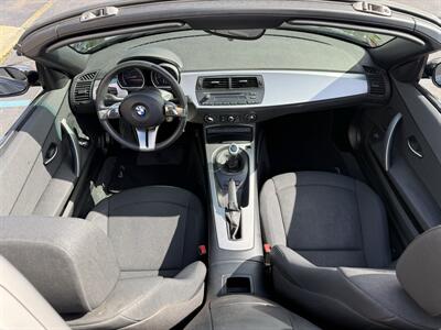 2008 BMW Z4 3.0i Roadster  6-Speed Manual - Photo 23 - Flushing, MI 48433