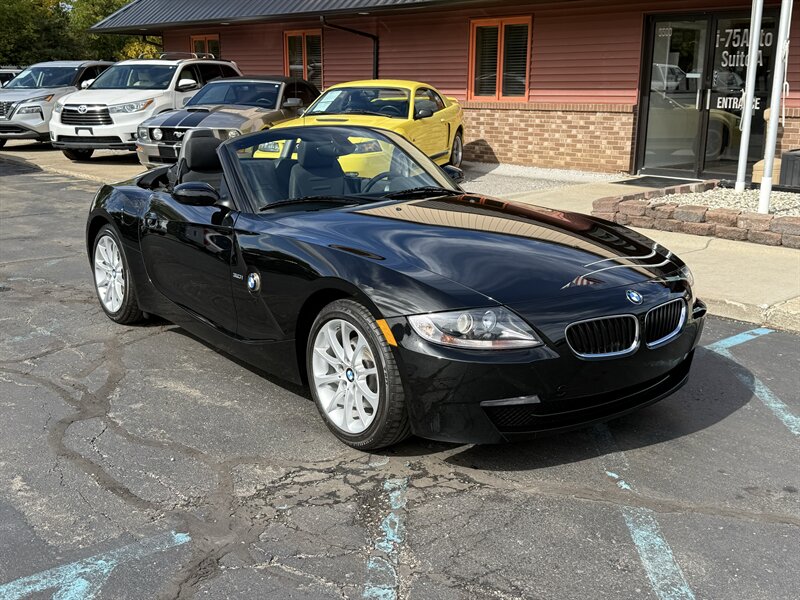2008 BMW Z4 3.0i Roadster  6-Speed Manual - Photo 1 - Flushing, MI 48433