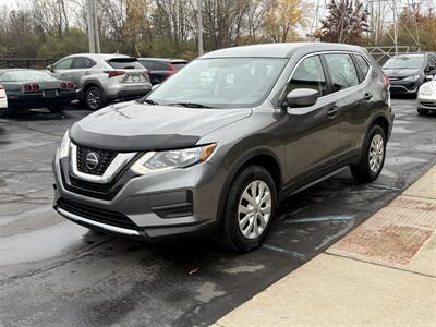 2018 Nissan Rogue S  AWD - Photo 3 - Flushing, MI 48433