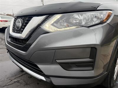 2018 Nissan Rogue S  AWD - Photo 33 - Flushing, MI 48433