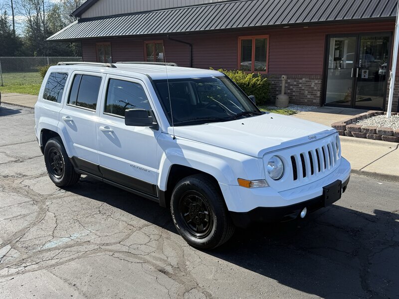 2016 Jeep Patriot Sport  FWD - Photo 1 - Flushing, MI 48433
