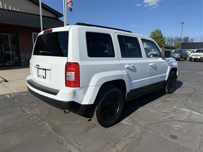 2016 Jeep Patriot Sport  FWD - Photo 5 - Flushing, MI 48433