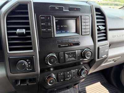 2019 Ford F-350 Super Duty XL  Supercab 4X4 - Photo 10 - Flushing, MI 48433
