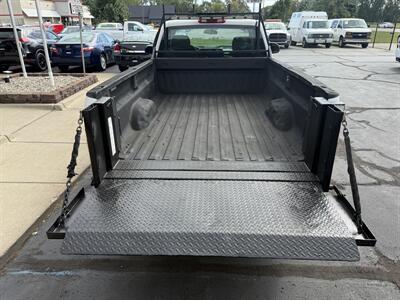 2010 Chevrolet Silverado 2500 HD 4X4  TOMMY GATE - Photo 8 - Flushing, MI 48433