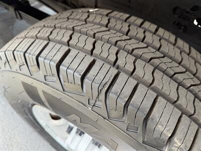 2010 Chevrolet Silverado 2500 HD 4X4  TOMMY GATE - Photo 37 - Flushing, MI 48433