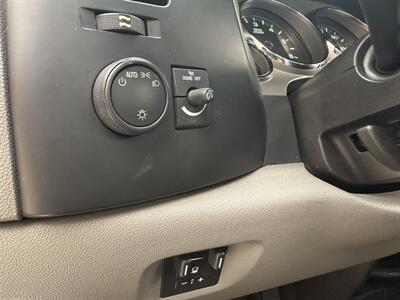 2010 Chevrolet Silverado 2500 HD 4X4  TOMMY GATE - Photo 25 - Flushing, MI 48433