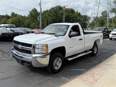 2010 Chevrolet Silverado 2500 HD 4X4  TOMMY GATE - Photo 3 - Flushing, MI 48433