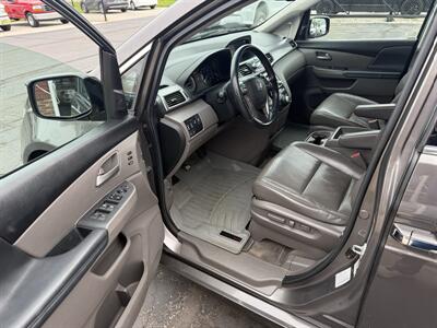 2011 Honda Odyssey Touring   - Photo 9 - Flushing, MI 48433