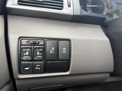 2011 Honda Odyssey Touring   - Photo 14 - Flushing, MI 48433