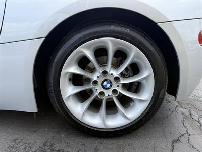 2004 BMW Z4 2.5i Roadster 5-Speed Manual - Photo 22 - Flushing, MI 48433