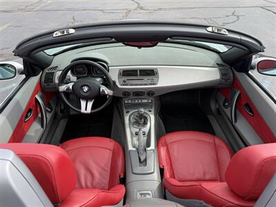 2004 BMW Z4 2.5i Roadster 5-Speed Manual - Photo 2 - Flushing, MI 48433