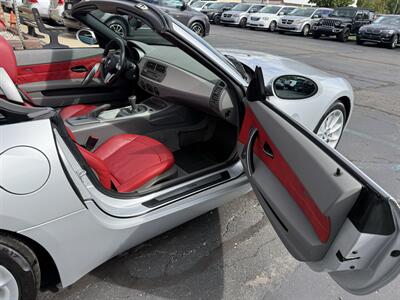 2004 BMW Z4 2.5i Roadster 5-Speed Manual - Photo 37 - Flushing, MI 48433