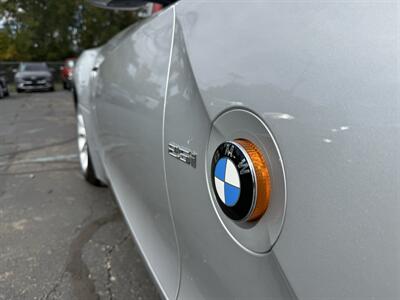 2004 BMW Z4 2.5i Roadster 5-Speed Manual - Photo 27 - Flushing, MI 48433