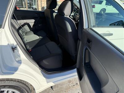 2011 Ford Focus SE   - Photo 22 - Flushing, MI 48433