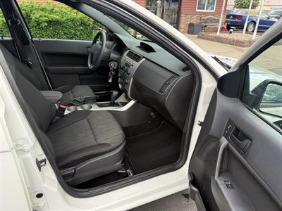 2011 Ford Focus SE   - Photo 25 - Flushing, MI 48433