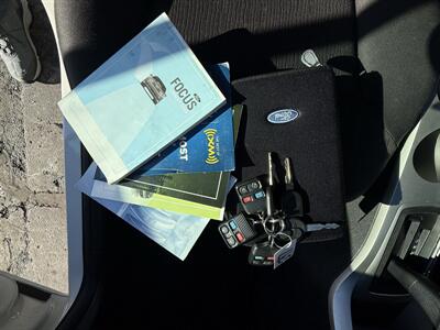 2011 Ford Focus SE   - Photo 27 - Flushing, MI 48433