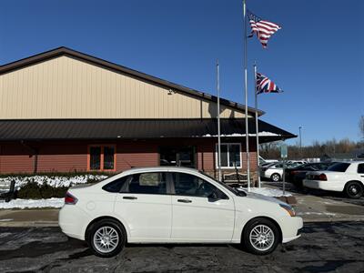 2011 Ford Focus SE   - Photo 4 - Flushing, MI 48433