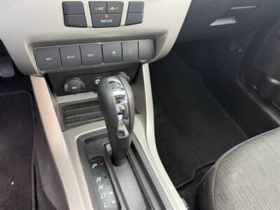 2011 Ford Focus SE   - Photo 13 - Flushing, MI 48433