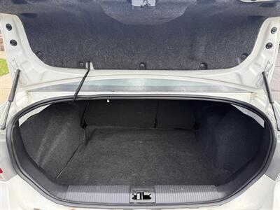 2011 Ford Focus SE   - Photo 20 - Flushing, MI 48433
