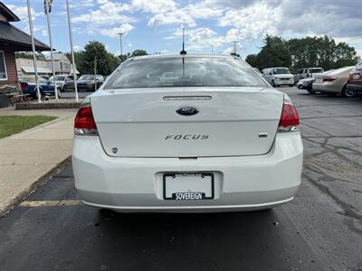 2011 Ford Focus SE   - Photo 7 - Flushing, MI 48433