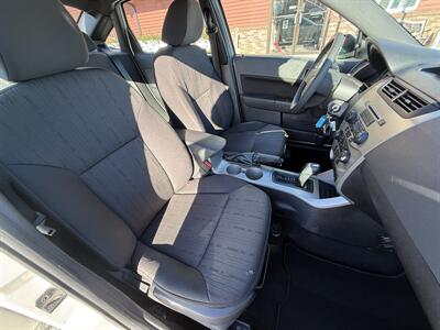 2011 Ford Focus SE   - Photo 24 - Flushing, MI 48433